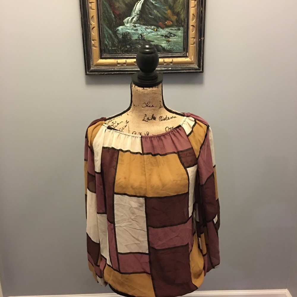 Blouse - Picture 9 of 10